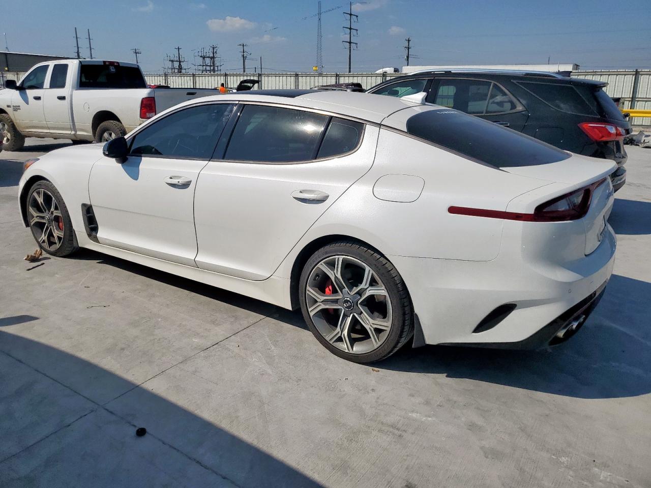 KIA STINGER GT1