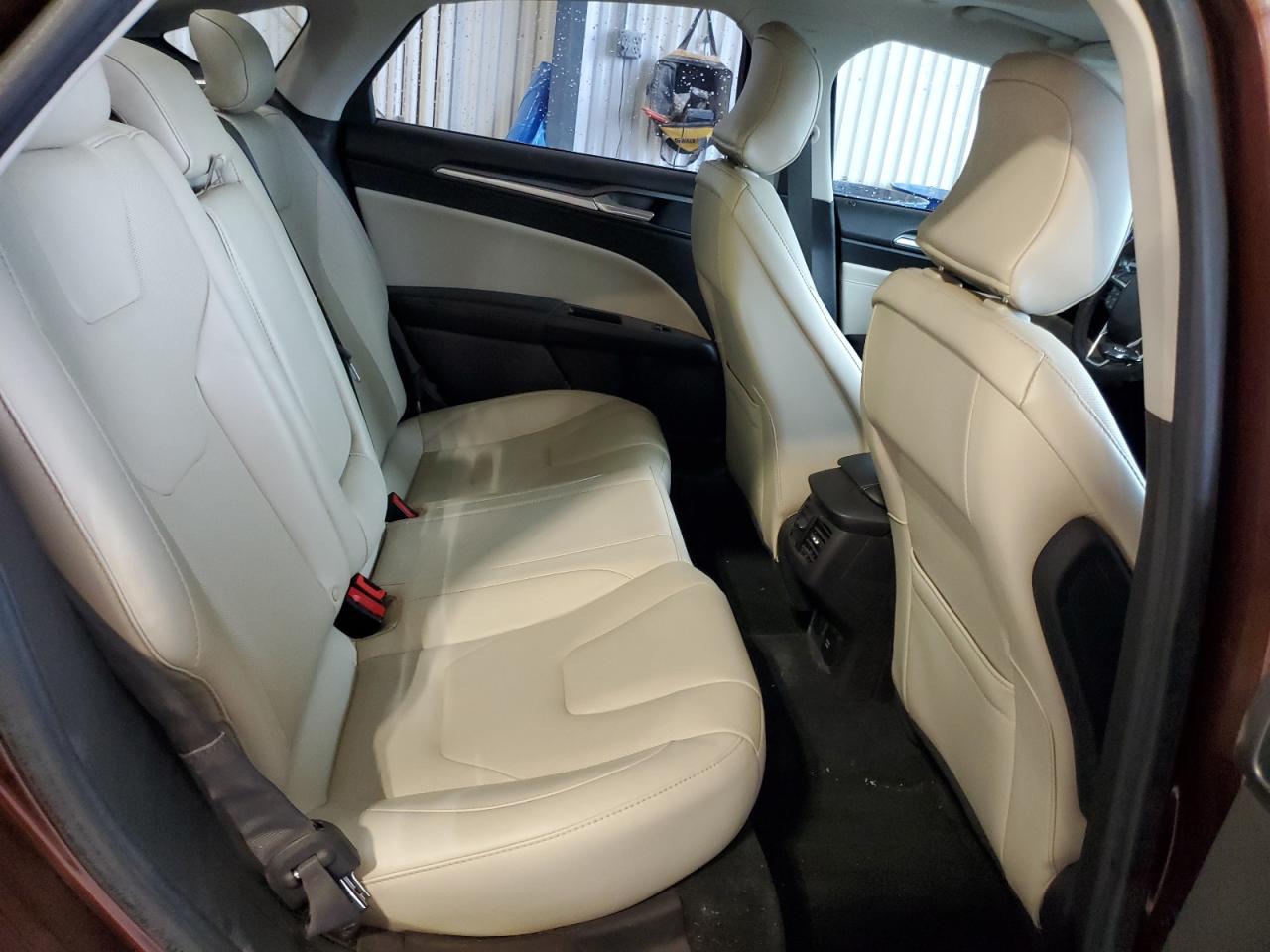 FORD FUSION TITANIUM PHEV