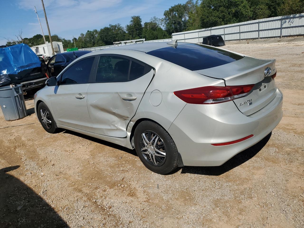 HYUNDAI ELANTRA SE