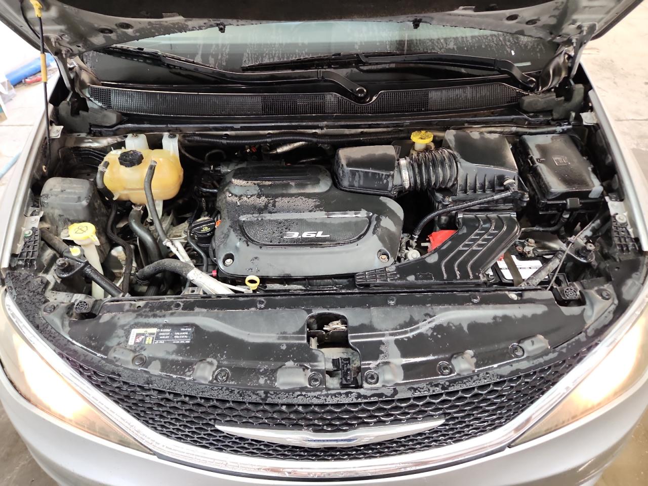 CHRYSLER PACIFICA LX