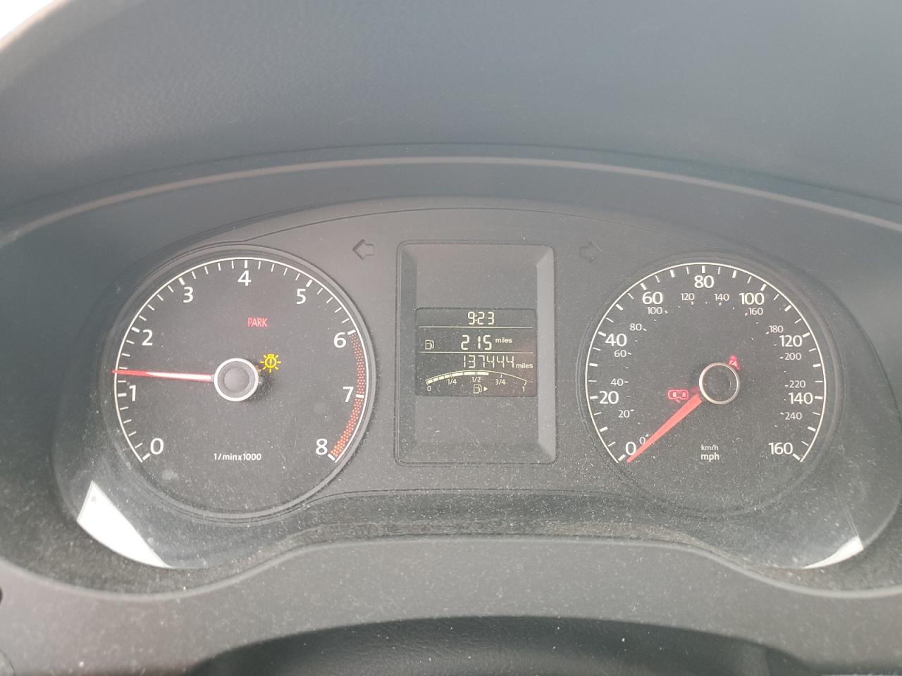 VOLKSWAGEN JETTA BASE