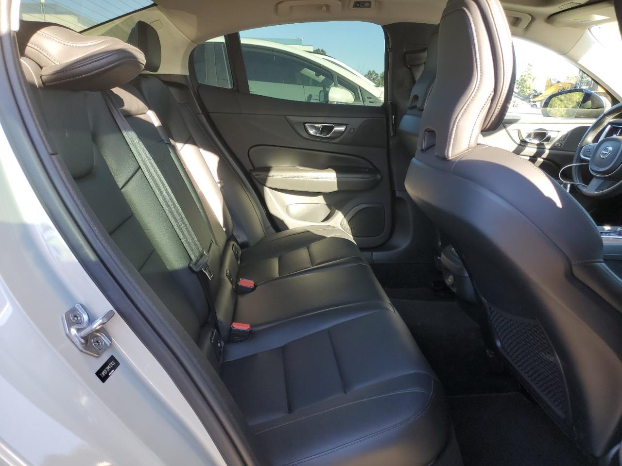 VOLVO S60 T5 R-DESIGN