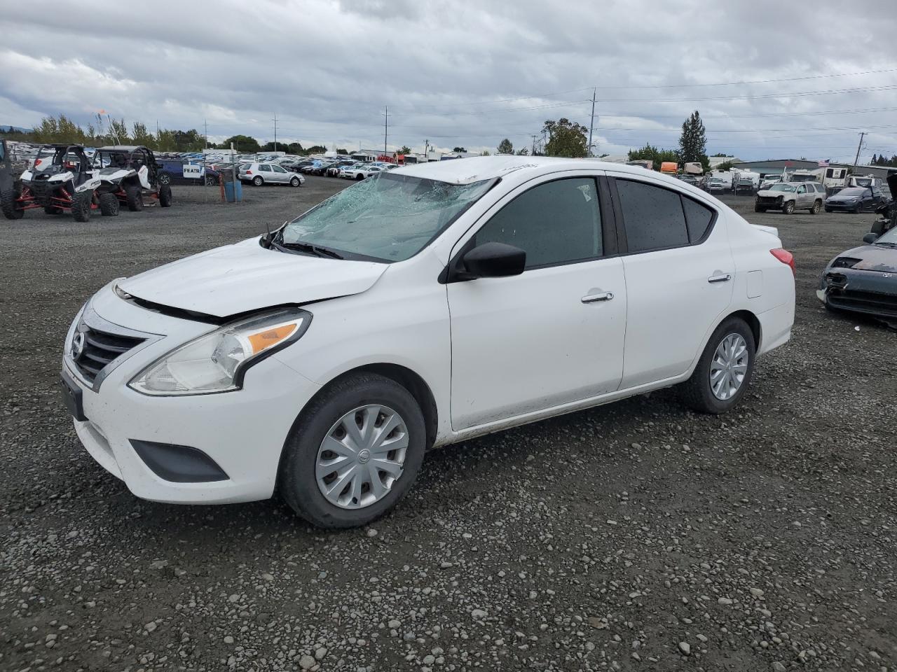 NISSAN VERSA S