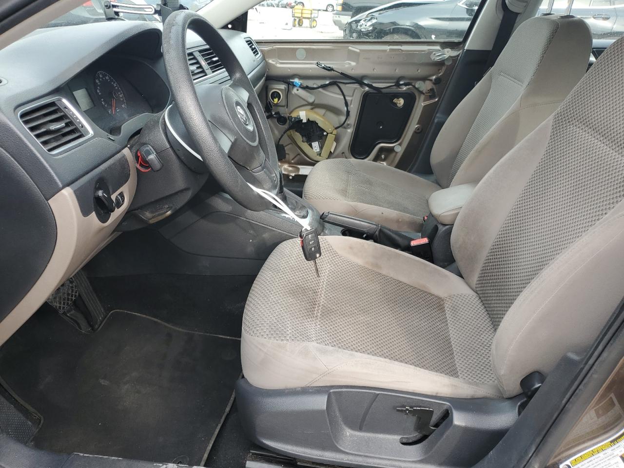 VOLKSWAGEN JETTA BASE