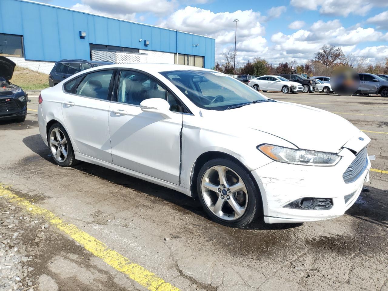 FORD FUSION SE