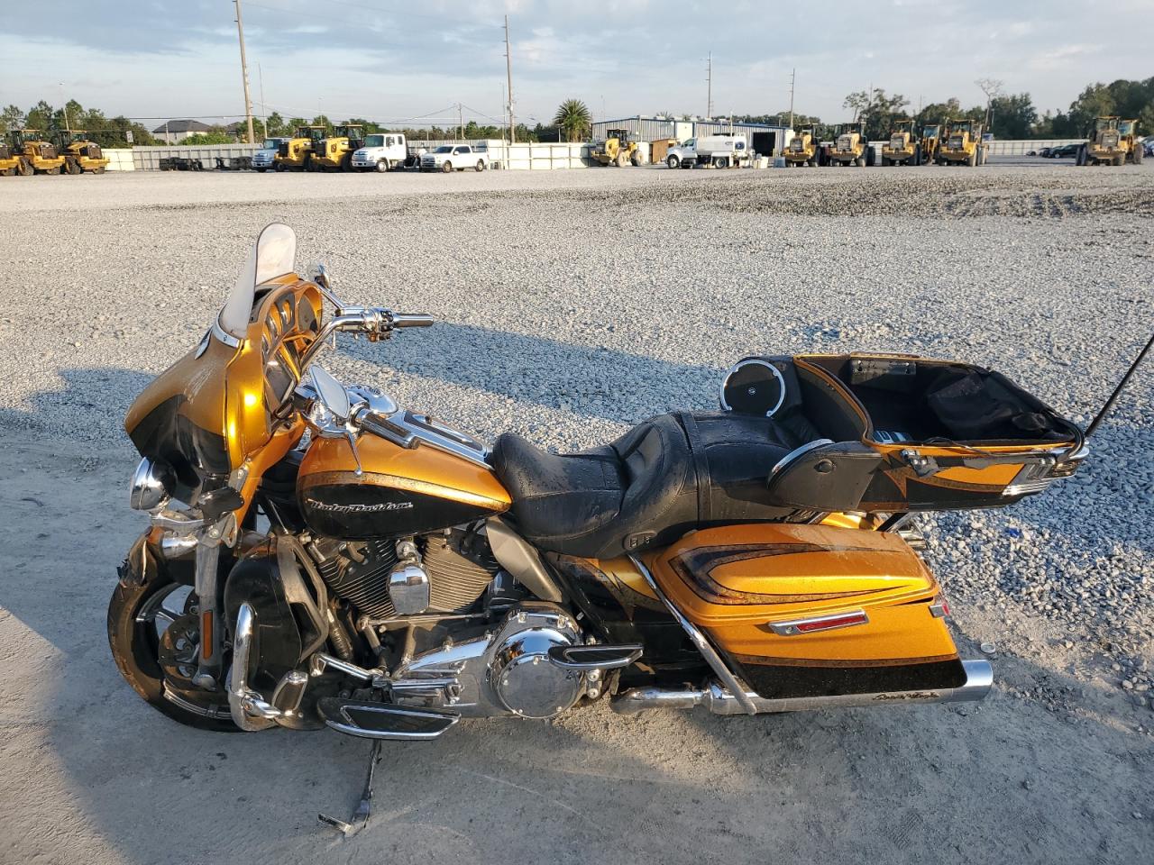 Lot #3308222180 2015 HARLEY-DAVIDSON FLHTKSE CV