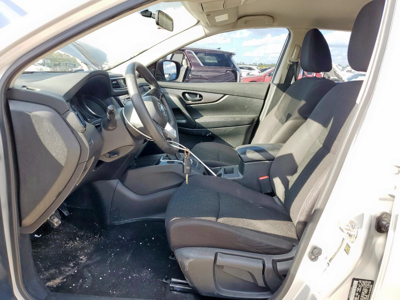 NISSAN ROGUE SPORT S