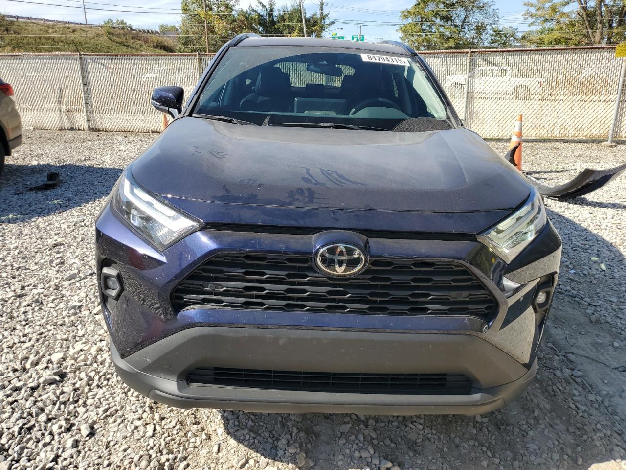 TOYOTA RAV4 XLE PREMIUM