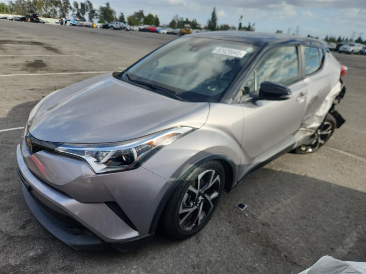 TOYOTA C-HR XLE