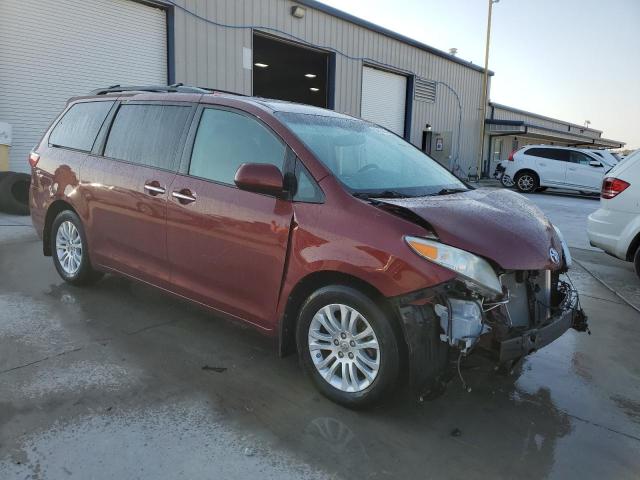2015 TOYOTA SIENNA XLE #3294688036