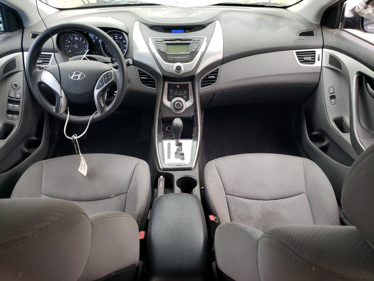 HYUNDAI ELANTRA GLS