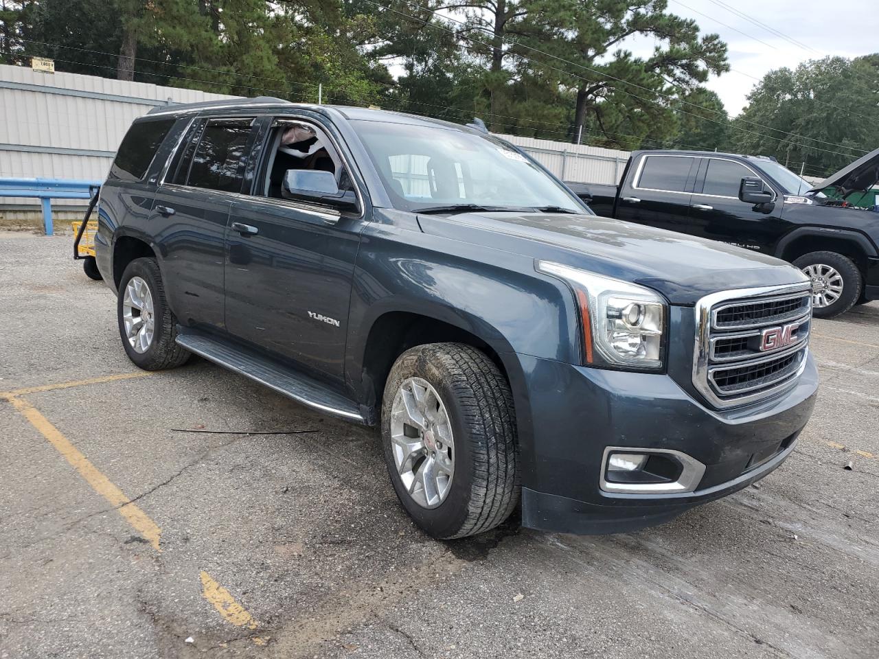 GMC YUKON SLT