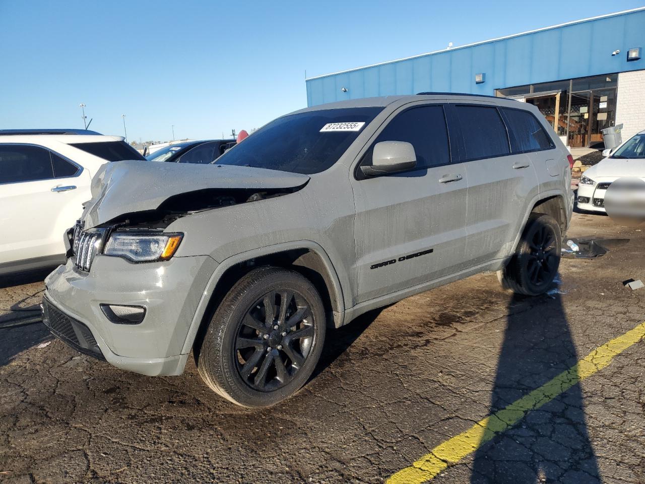 JEEP GRAND CHEROKEE LAREDO