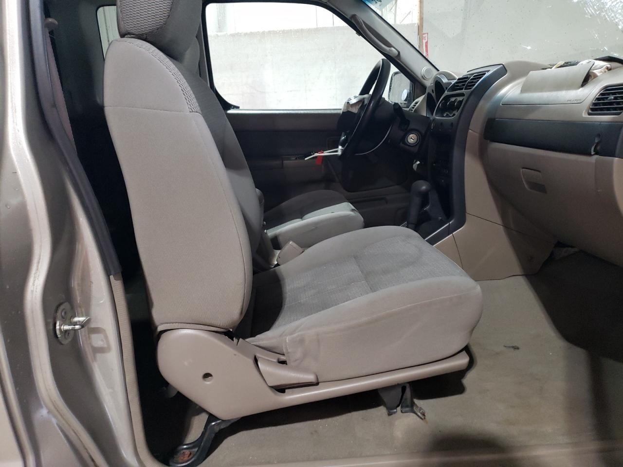 Lot #3301961436 2002 NISSAN FRONTIER K