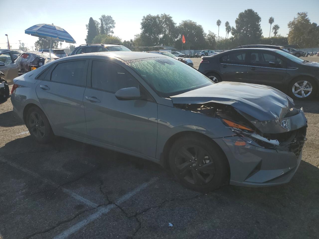 HYUNDAI ELANTRA BLUE