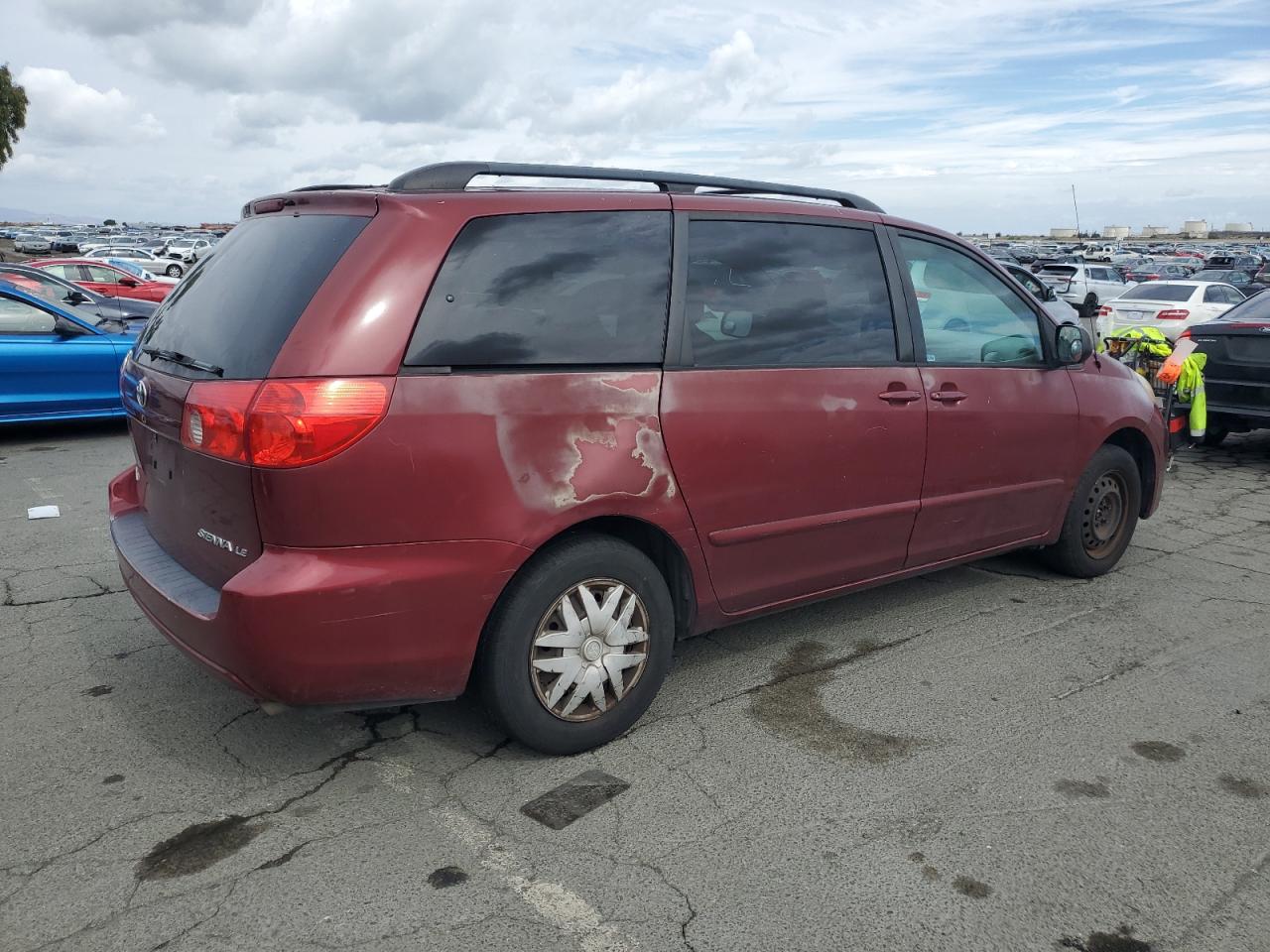 Lot #3310691762 2009 TOYOTA SIENNA CE