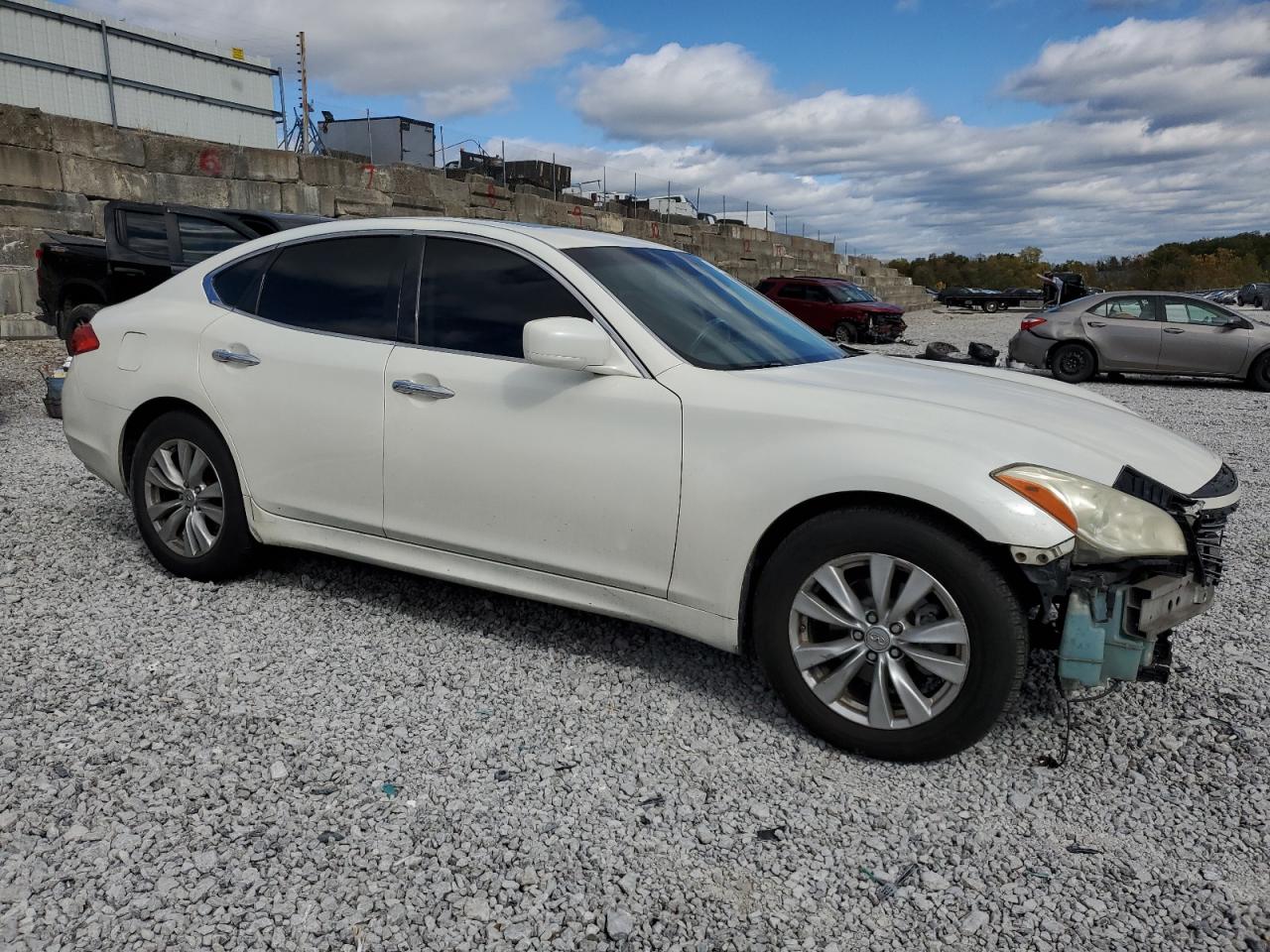 INFINITI M37 X