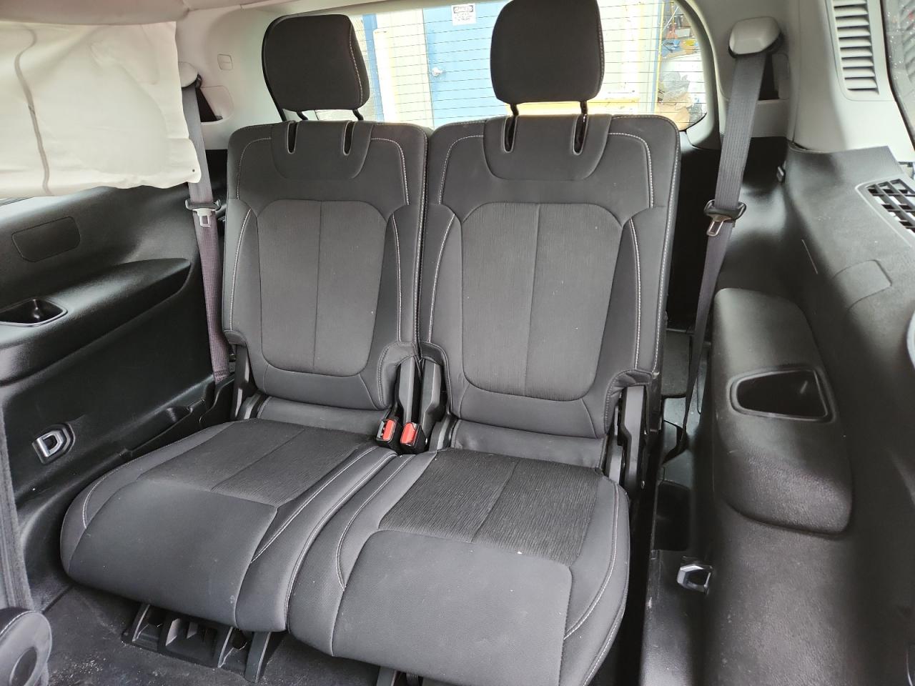 JEEP GRAND CHEROKEE L LAREDO