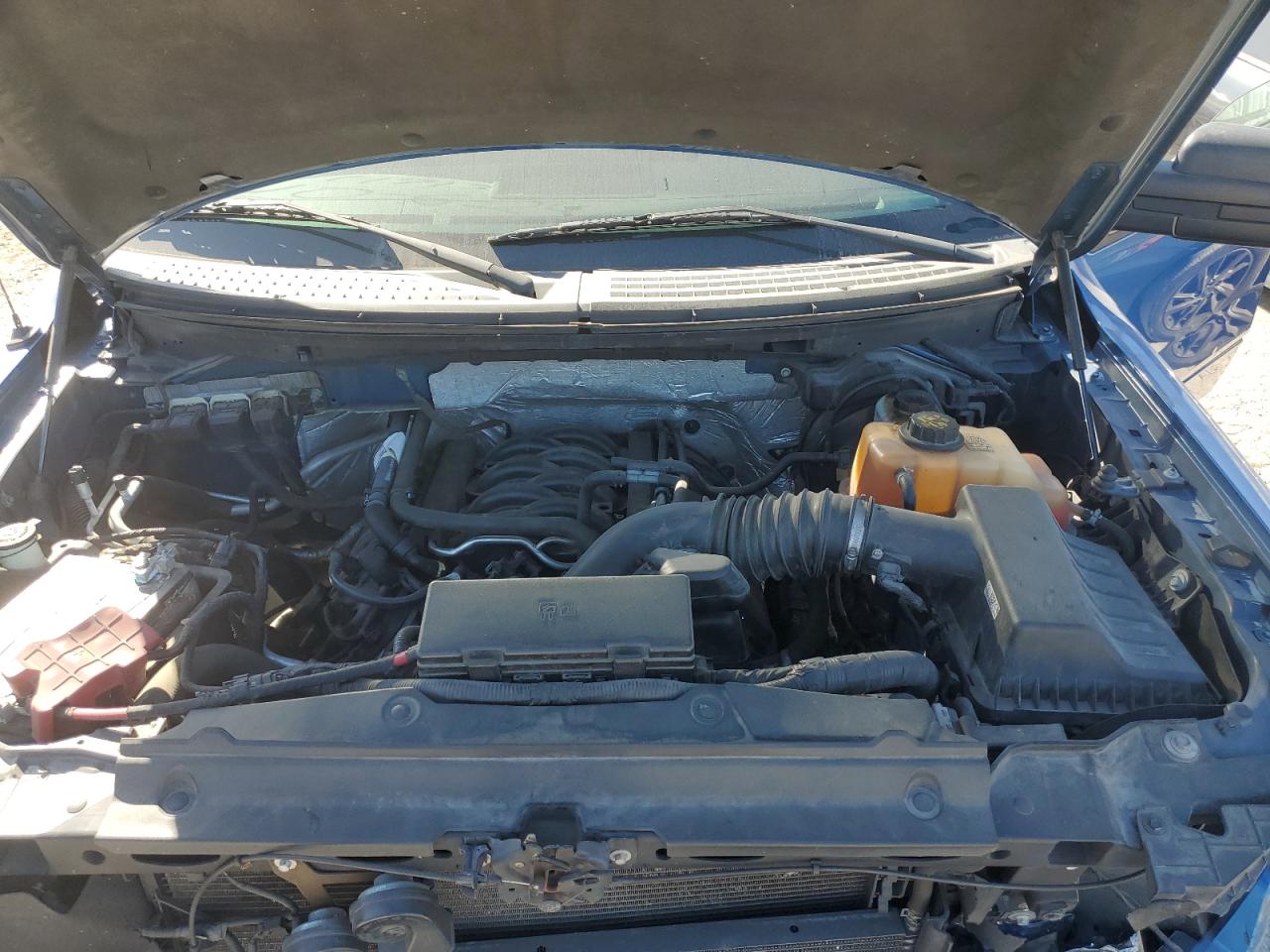 FORD F-150 SUPER CAB