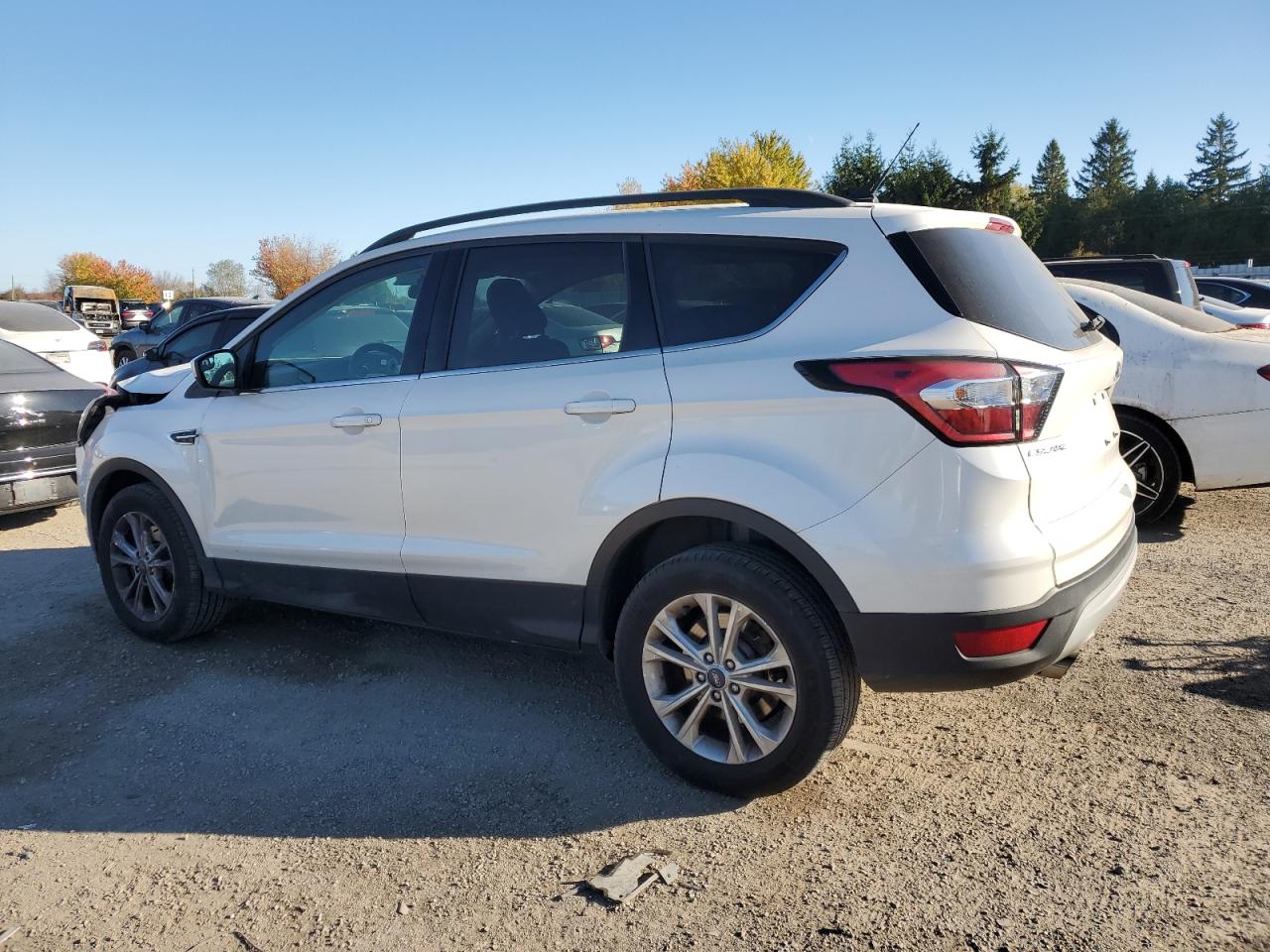 FORD ESCAPE SE
