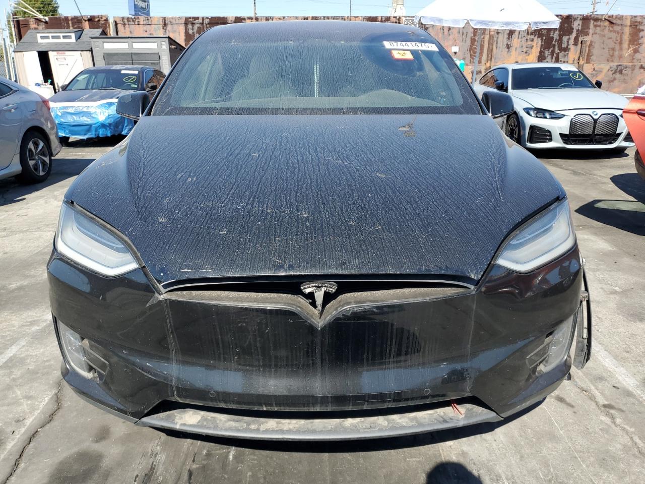 TESLA MODEL X