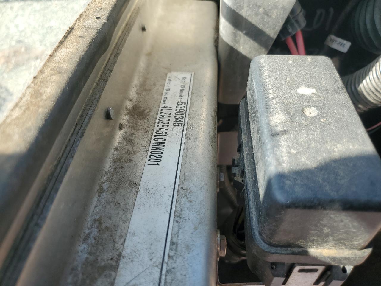 Lot #3302730027 2020 FREIGHTLINER CHASSIS M