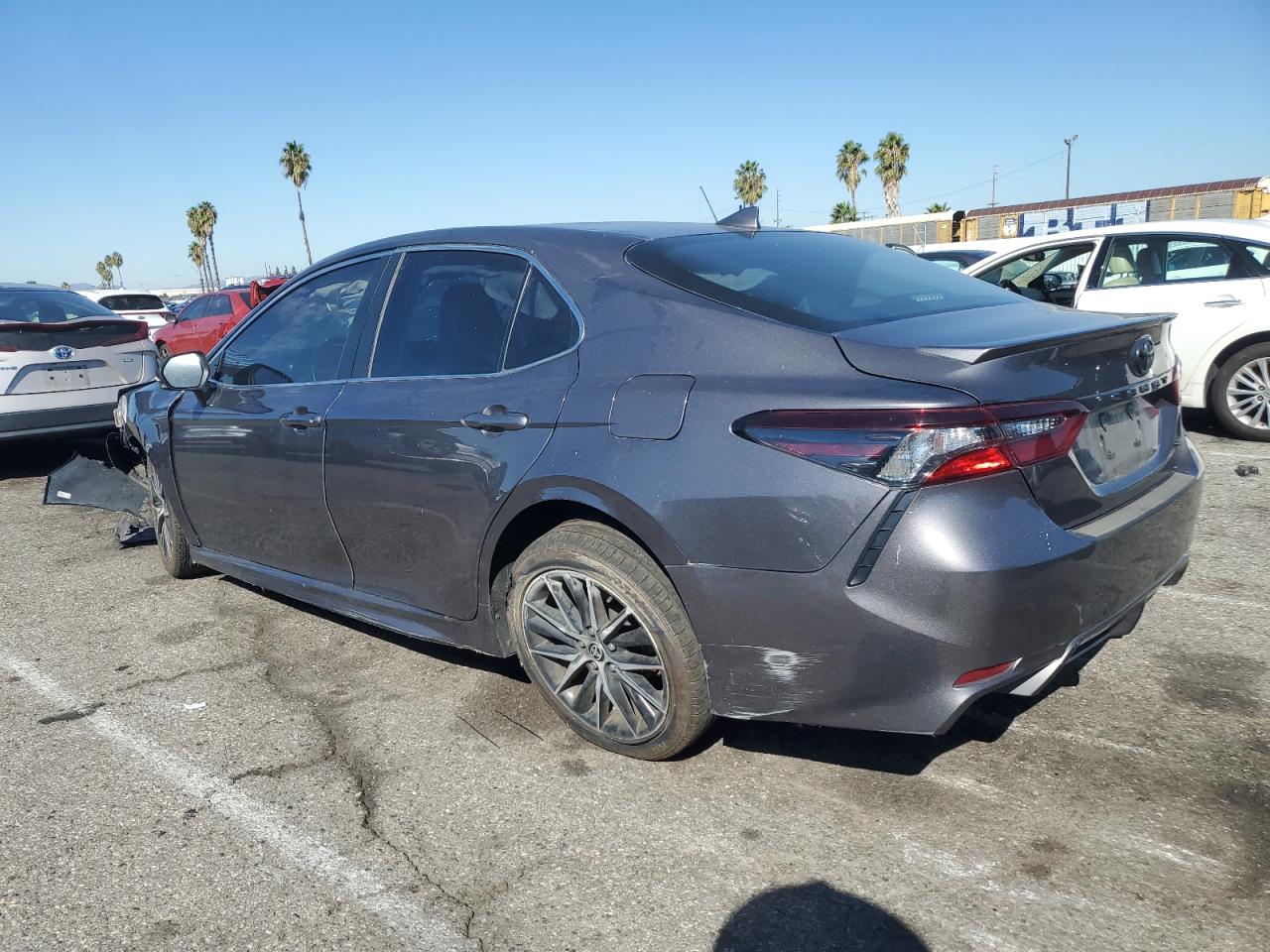 TOYOTA CAMRY SE NIGHT SHADE