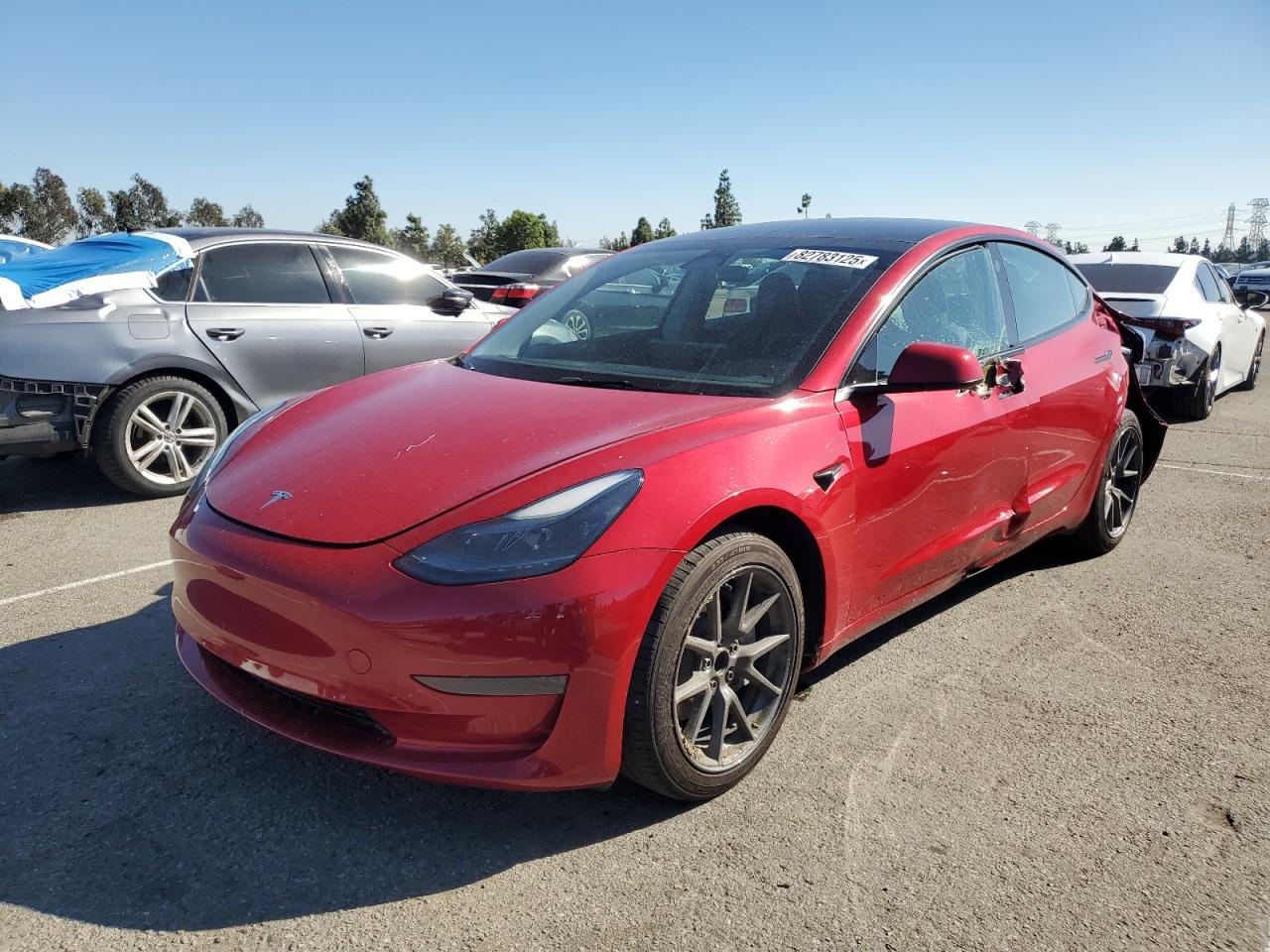 TESLA MODEL 3