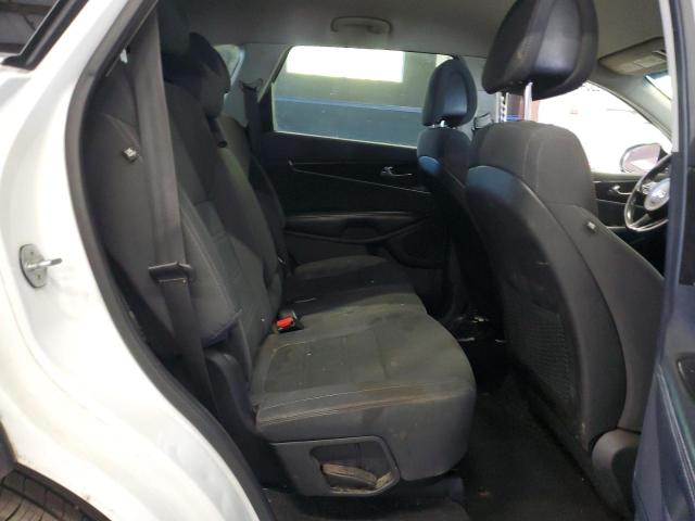 2016 KIA SORENTO LX 5XYPGDA35GG046602