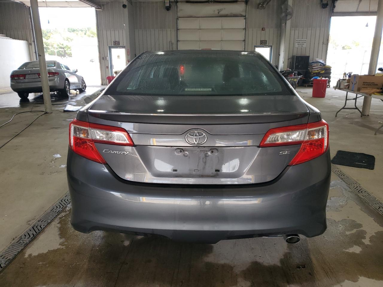 TOYOTA CAMRY BASE