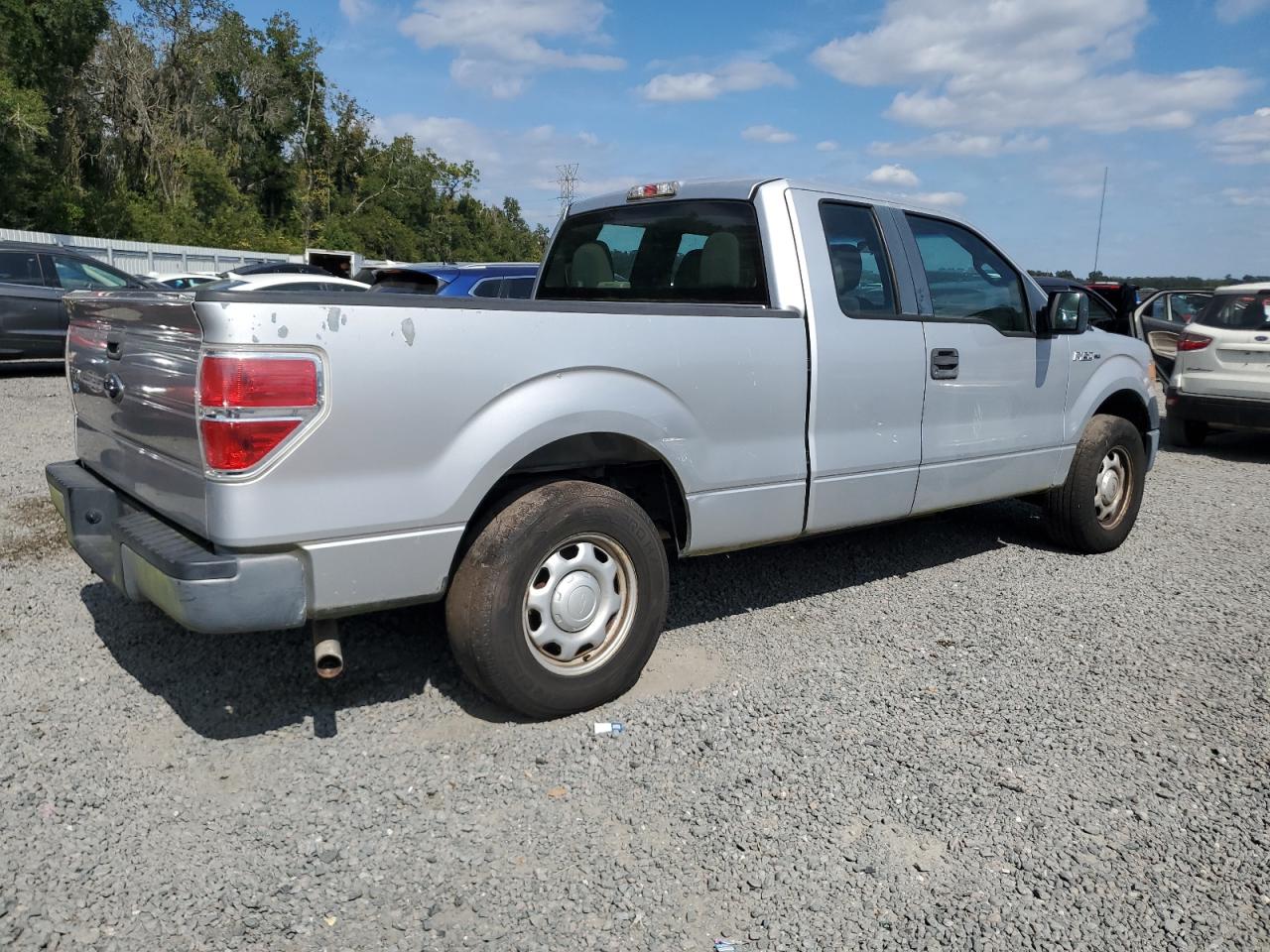 FORD F-150 SUPER CAB