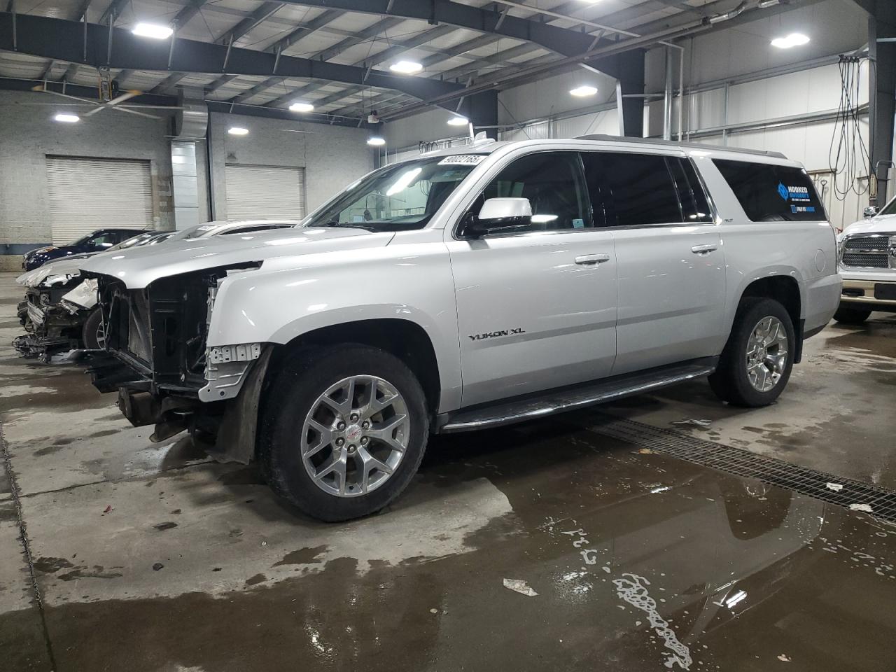 GMC YUKON K1500 SLT