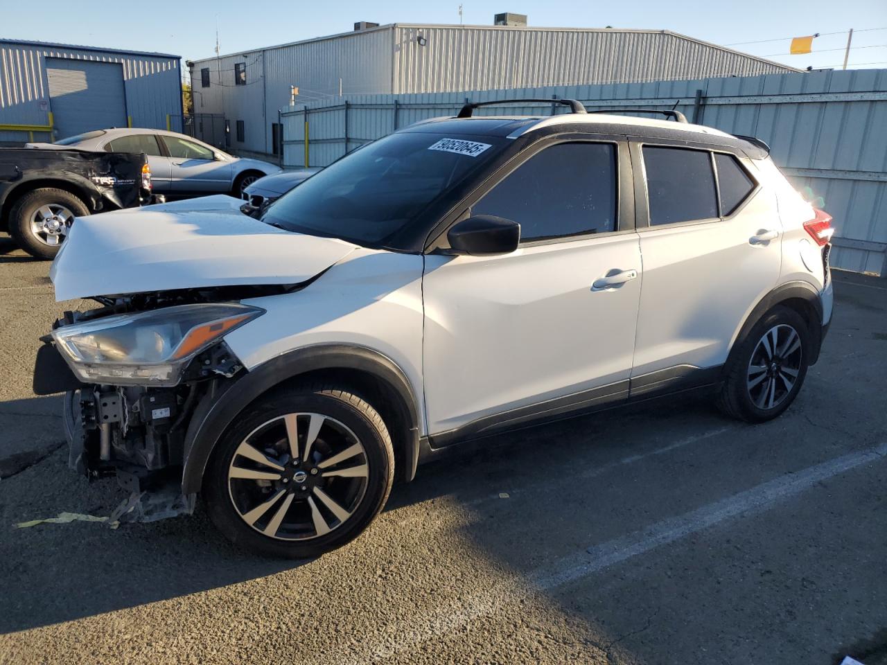 NISSAN KICKS S