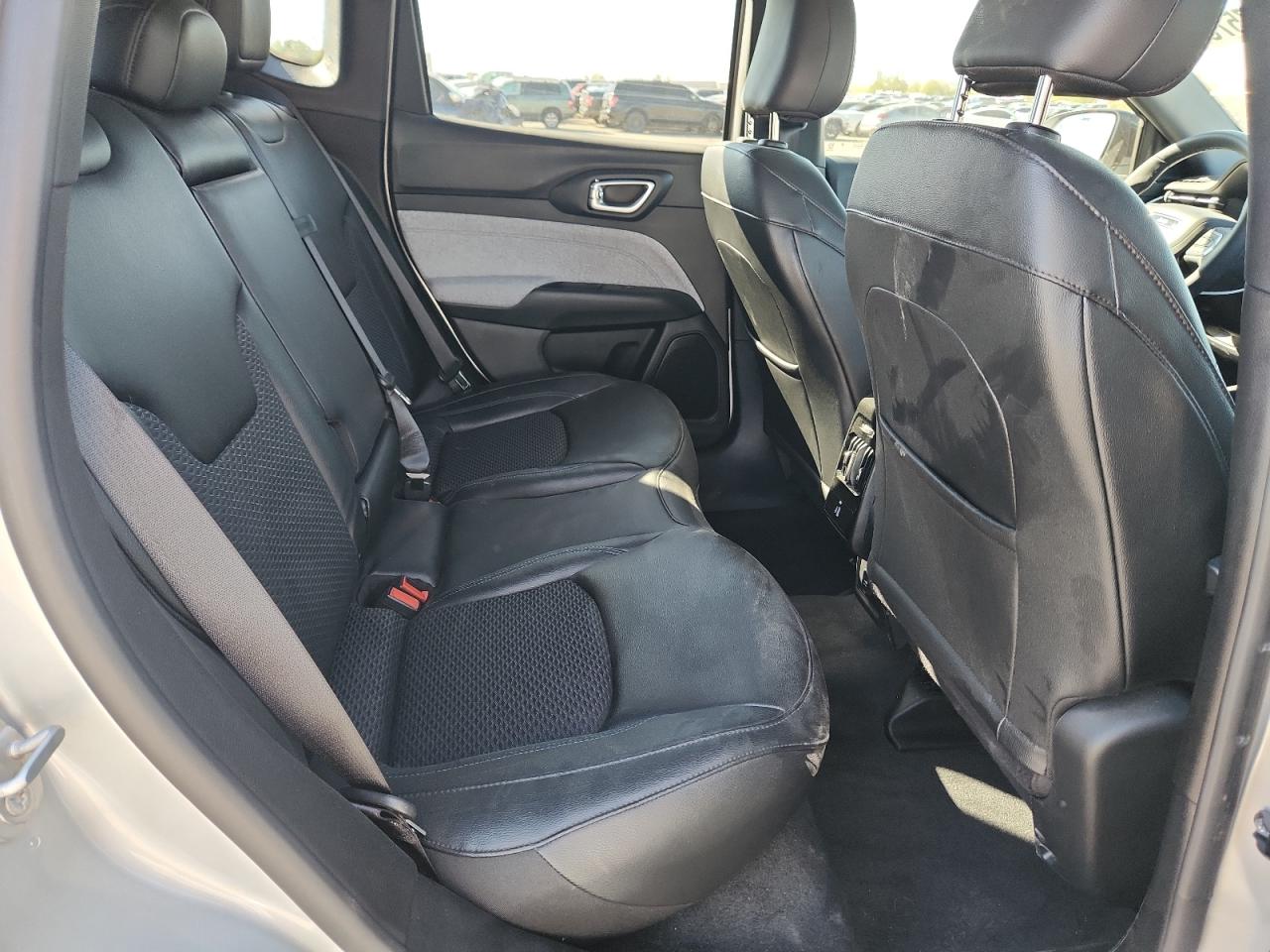 JEEP COMPASS LATITUDE