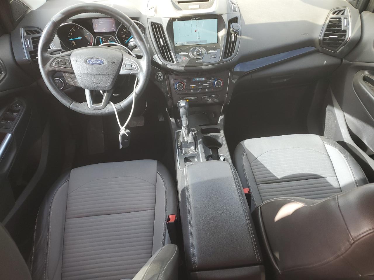 FORD ESCAPE TITANIUM