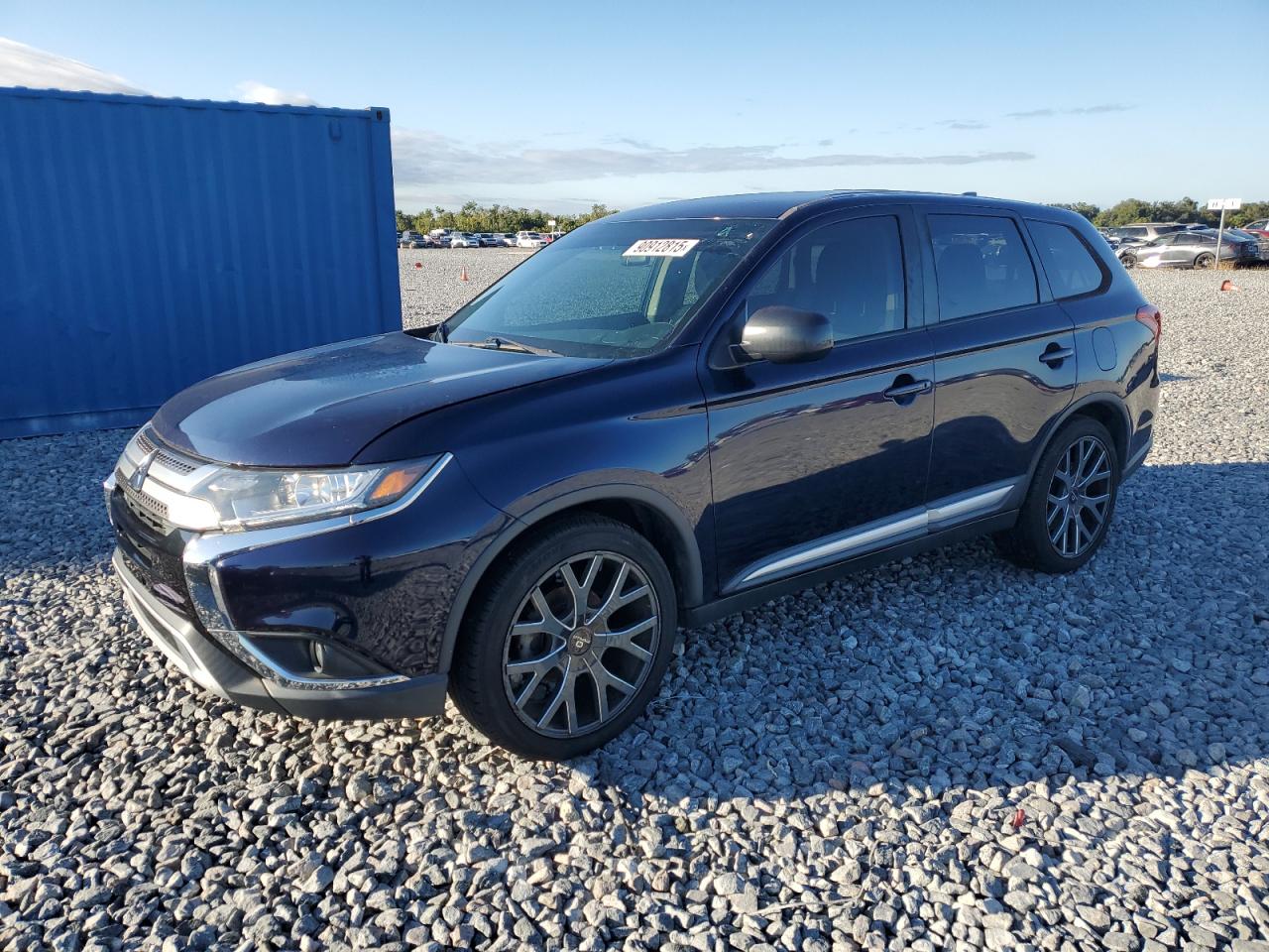 MITSUBISHI OUTLANDER ES