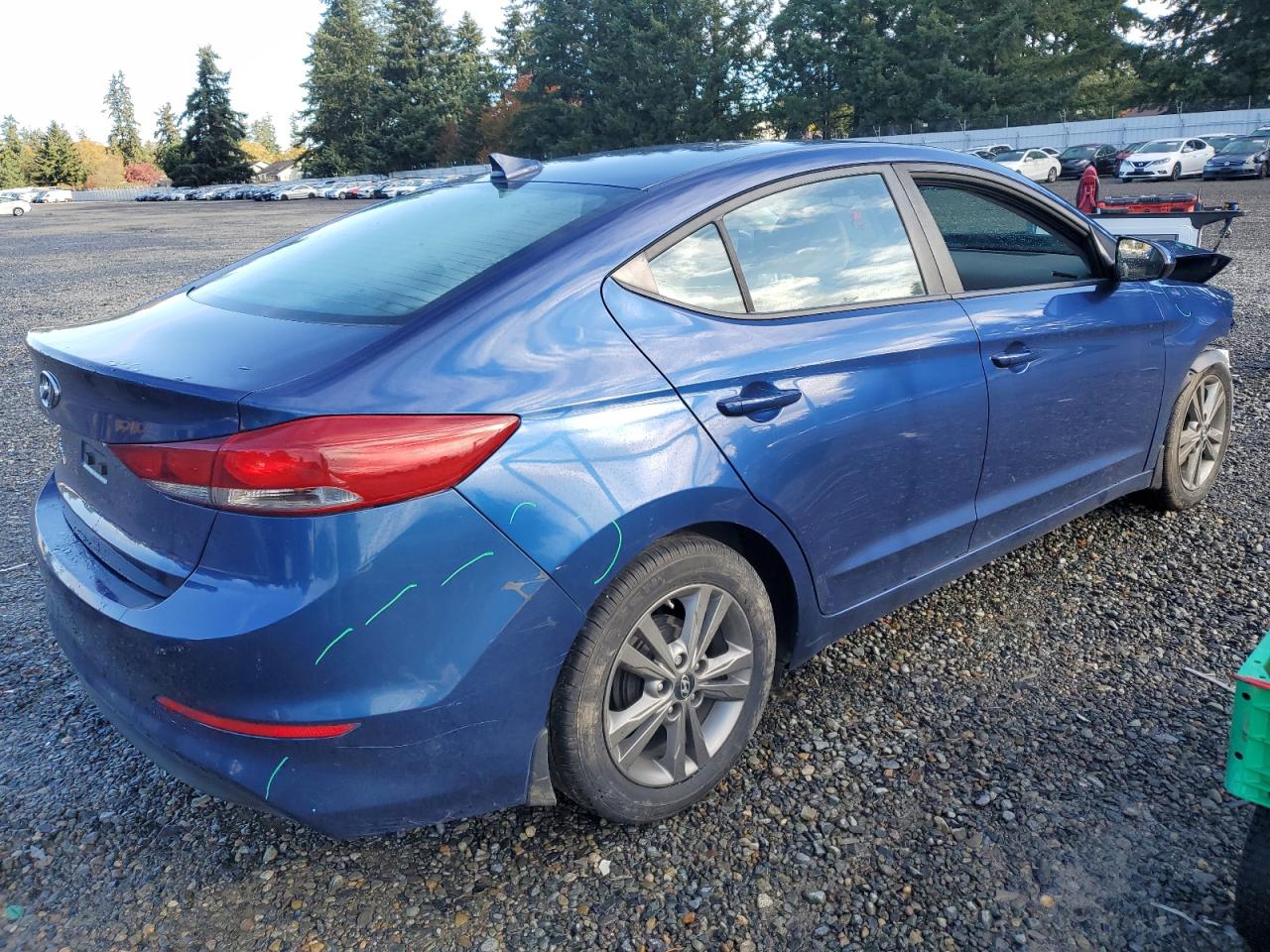 HYUNDAI ELANTRA SE