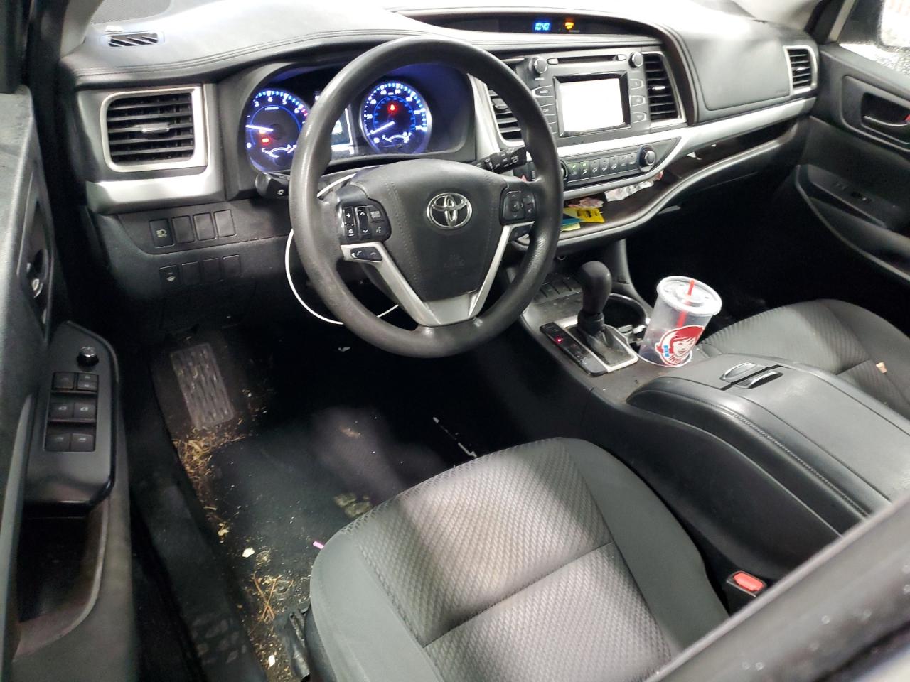 TOYOTA HIGHLANDER LE