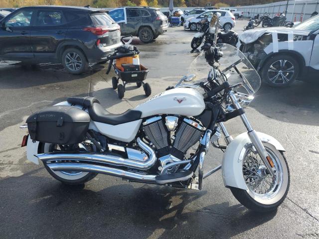 Global Auto Auctions: 2013 VICTORY MOTORCYCLES BOARDWALK