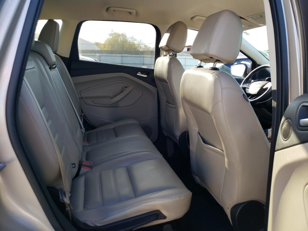 FORD ESCAPE TITANIUM