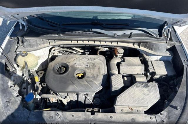 2018 HYUNDAI TUCSON SE KM8J2CA44JU730940