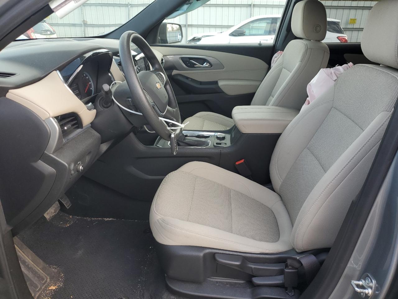 CHEVROLET TRAVERSE LS