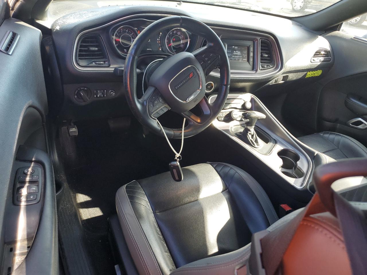 DODGE CHALLENGER SXT