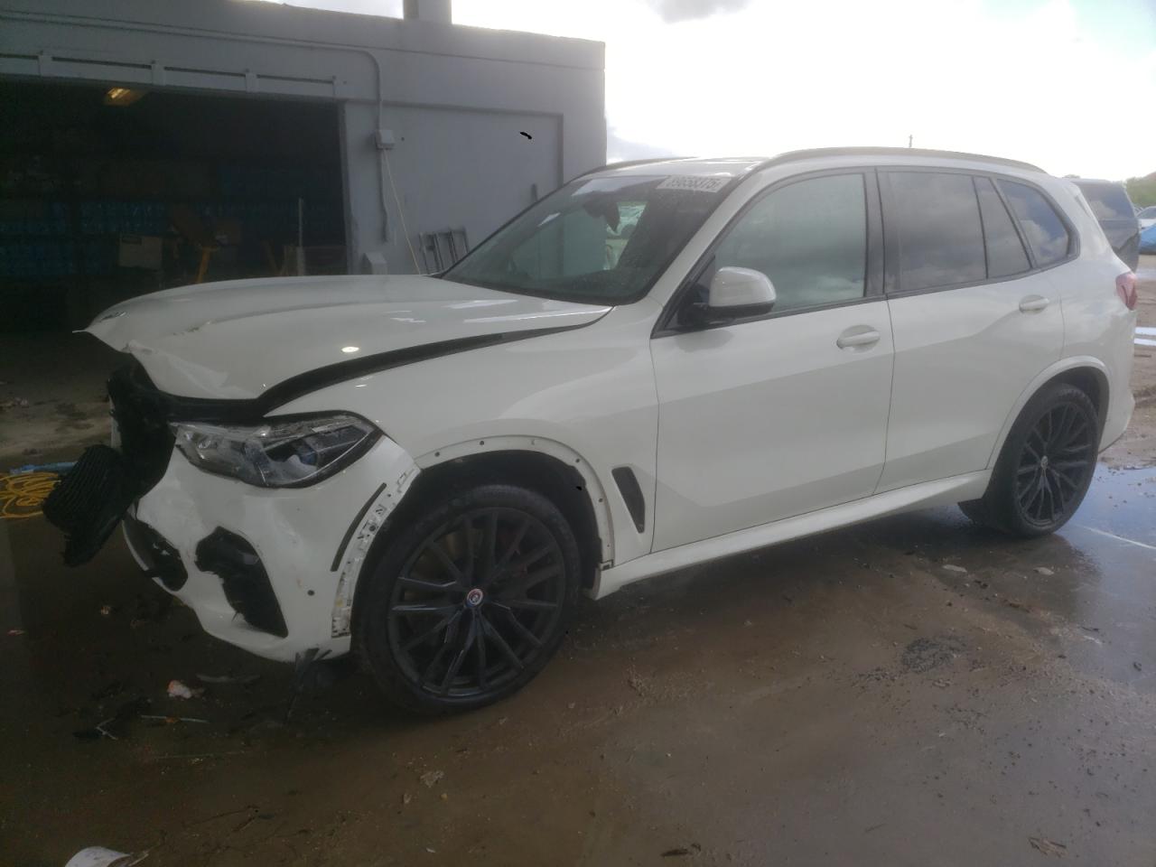 BMW X5 M M50I