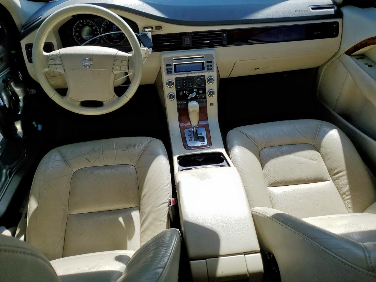 Lot #3290424847 2008 VOLVO V70 3.2