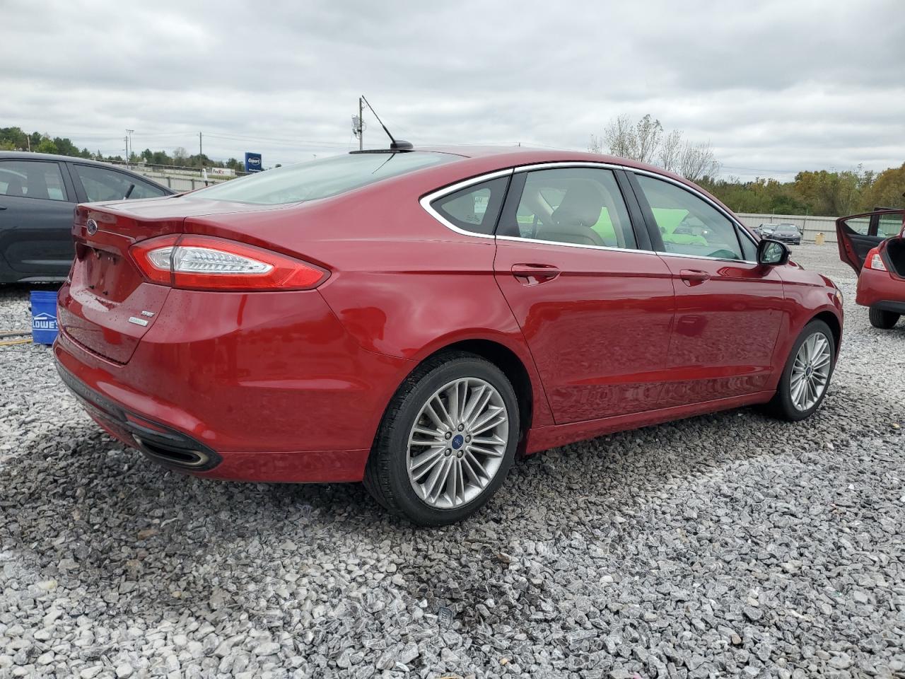 FORD FUSION SE