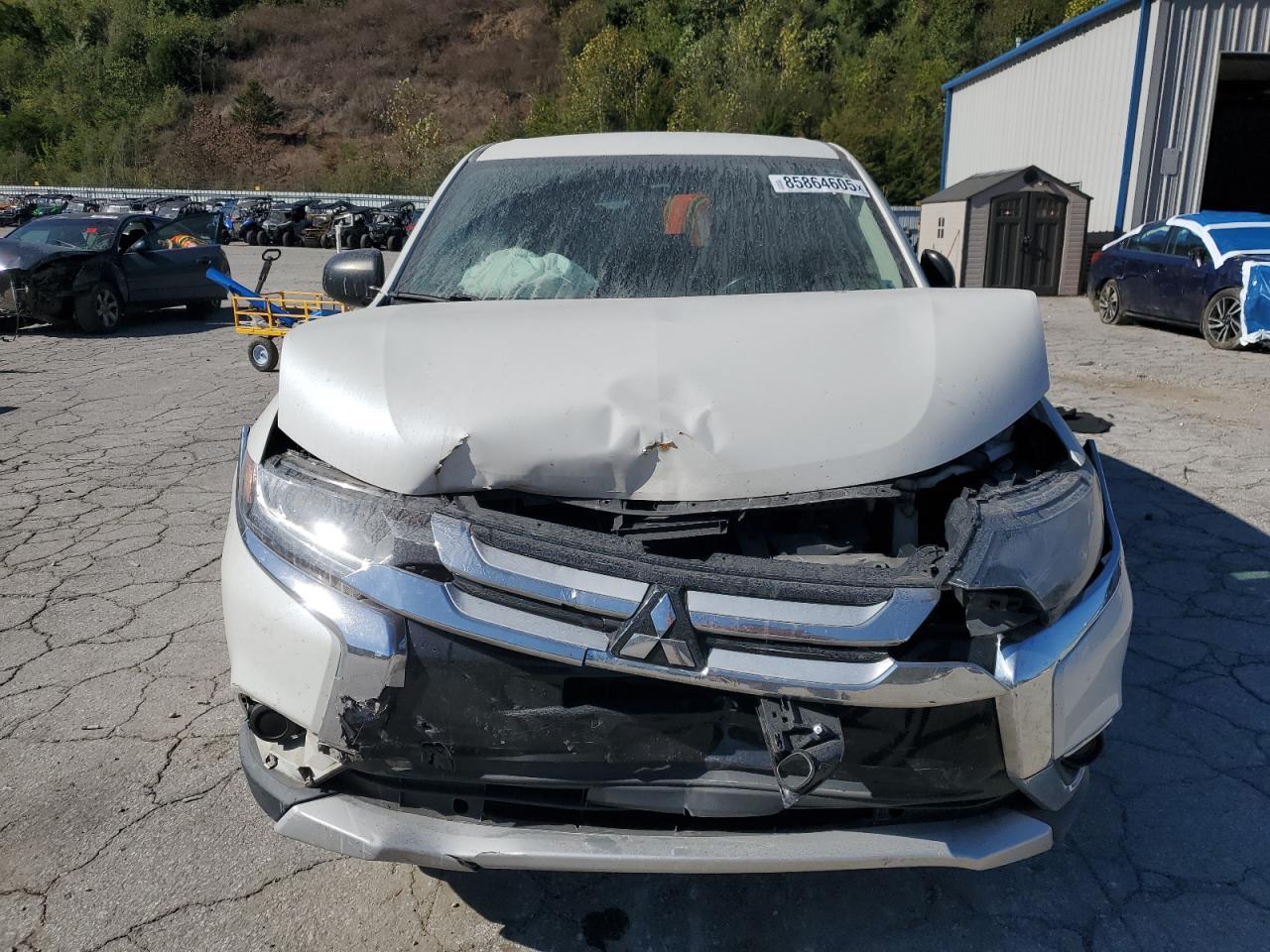 MITSUBISHI OUTLANDER ES