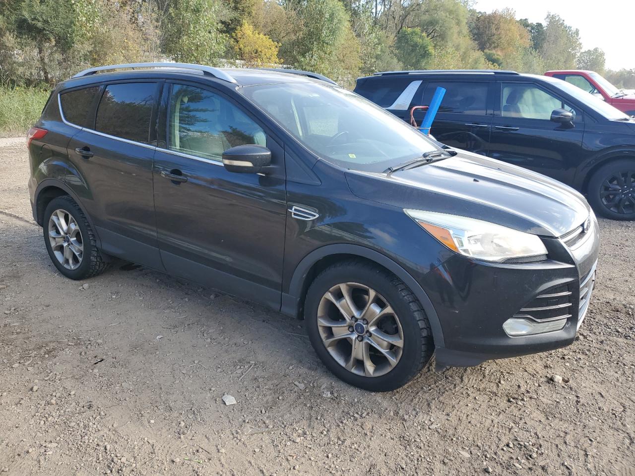 FORD ESCAPE TITANIUM