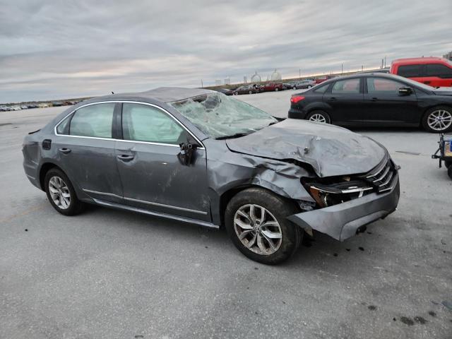 2017 VOLKSWAGEN PASSAT S 1VWAT7A38HC086243