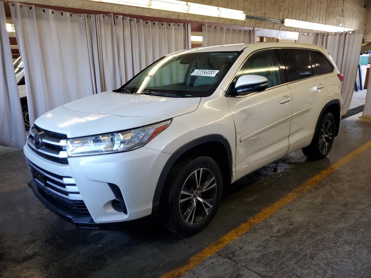 TOYOTA HIGHLANDER LE